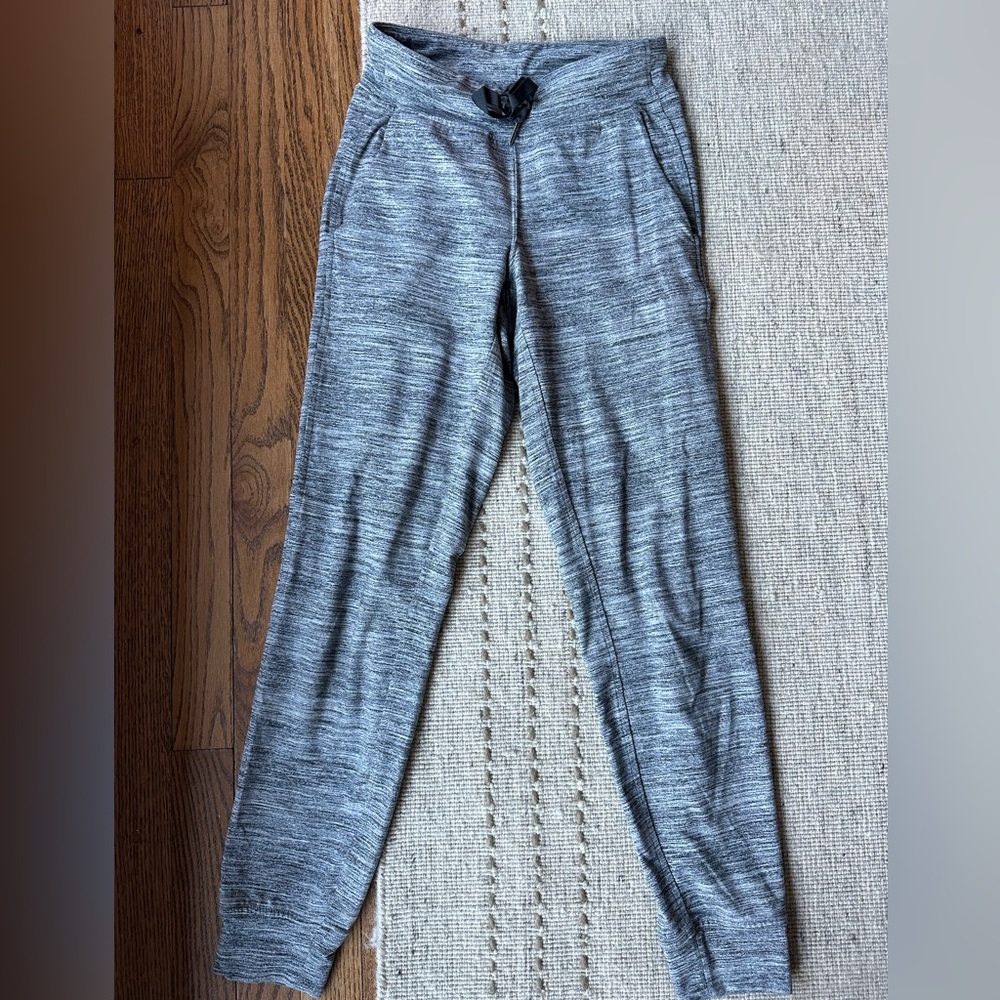 LULULEMON JOGGERS